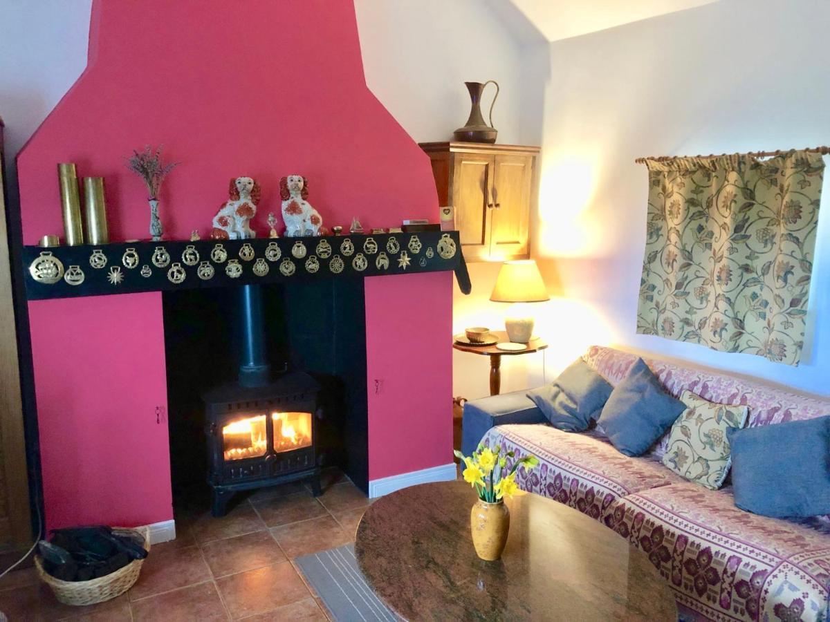 Tornaroan Cottage Ballycastle Bagian luar foto