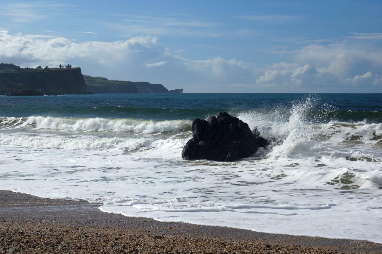 Tornaroan Cottage Ballycastle Bagian luar foto